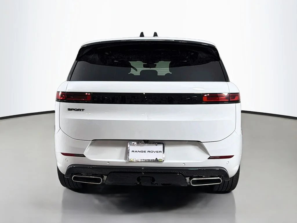 New 2026 Fuji White Land Rover Dynamic SE image 6