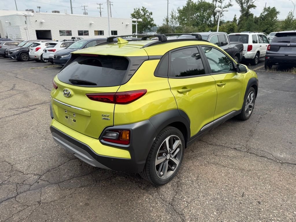 Used 2020 Lime Hyundai Ultimate image 3