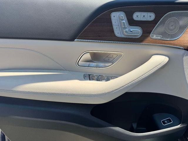 New 2026 Twilight Blue Metallic Mercedes-Benz GLS 450 image 18