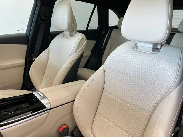 New 2027 Beige Mercedes-Benz GLC 300 image 47