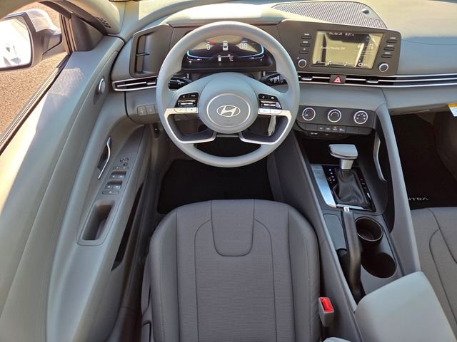 New 2026 White Hyundai SE image 9