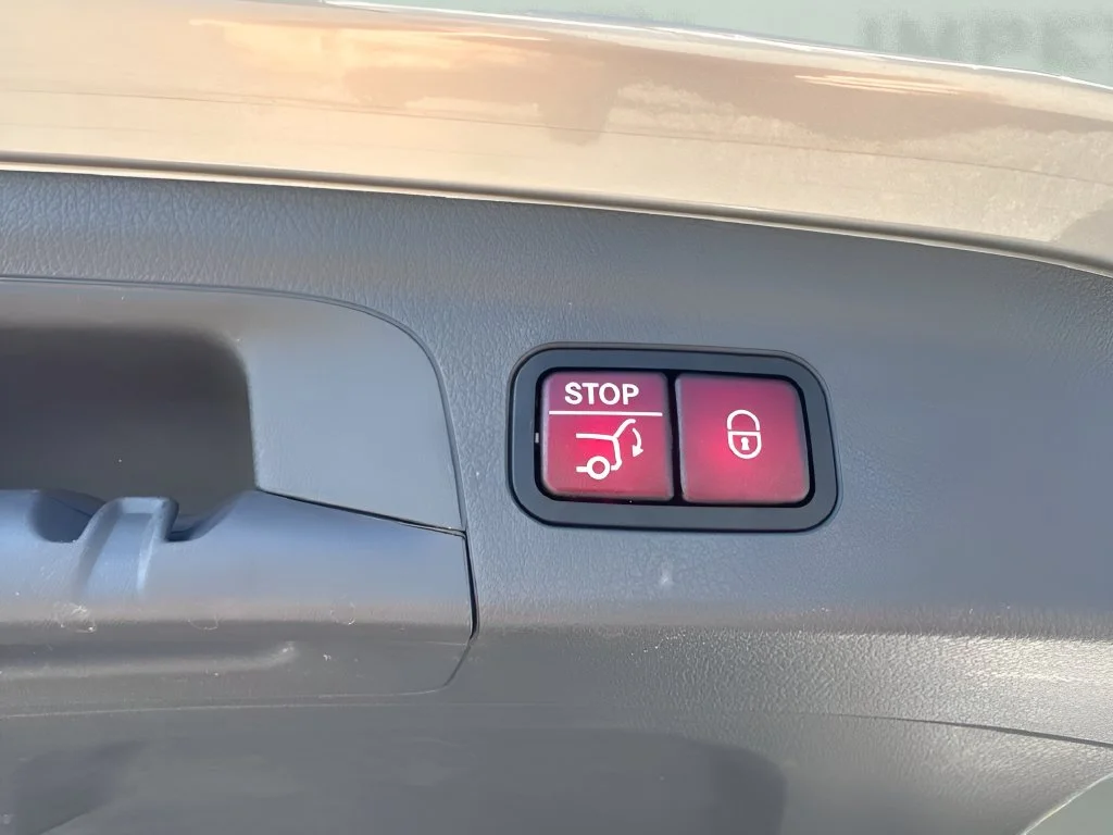 Used 2020 Silver Mercedes-Benz GLE 450 image 28