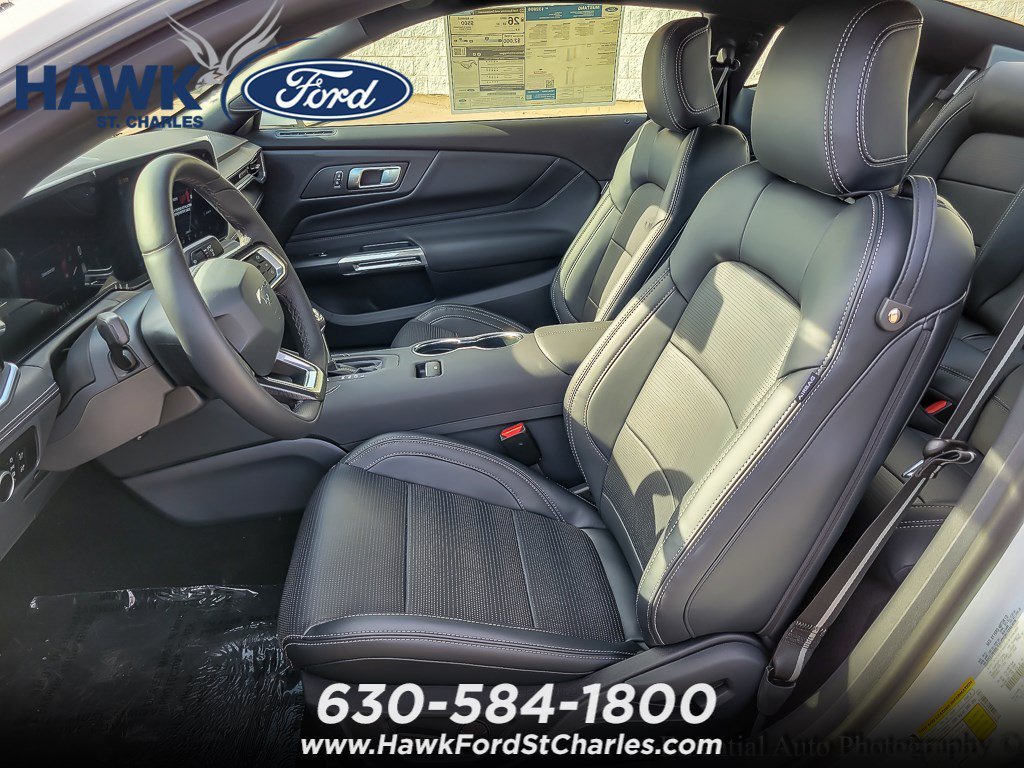 New 2025 Oxford White Ford EcoBoost® Premium Fastback image 8