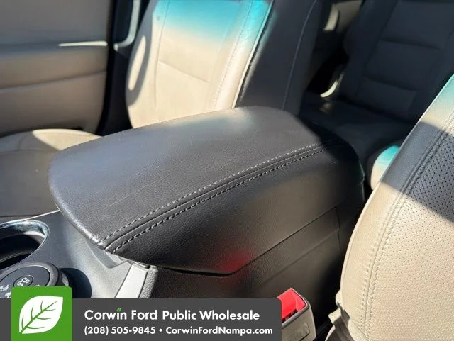 Used 2013 Black Ford Limited image 21