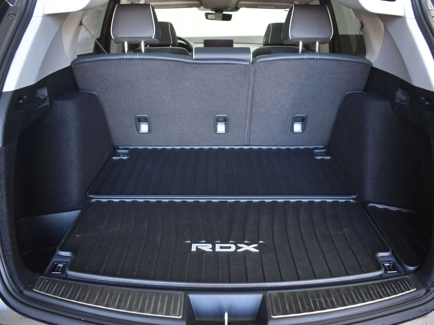 New 2026 Liquid Carbon Metallic Acura w/Advance Package image 24