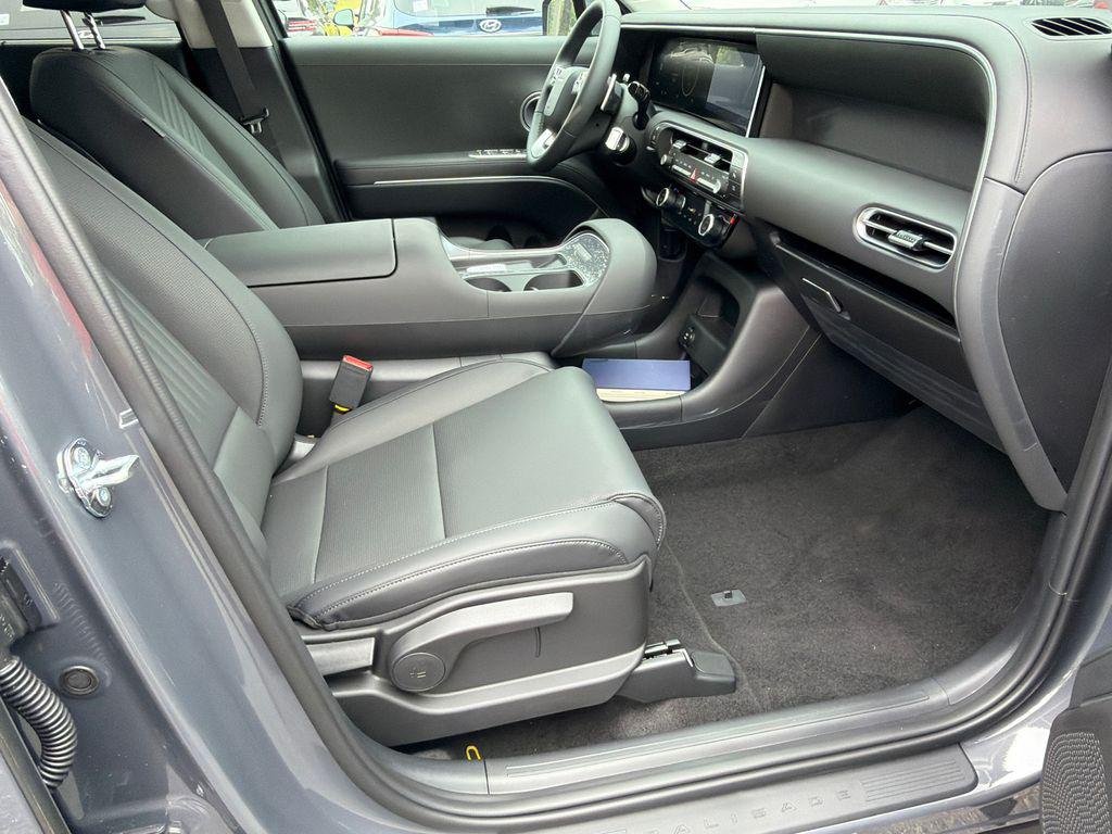 New 2026 Gray Hyundai SEL FWD image 13