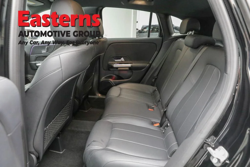 Used 2025 Black Mercedes-Benz GLA 250 image 20