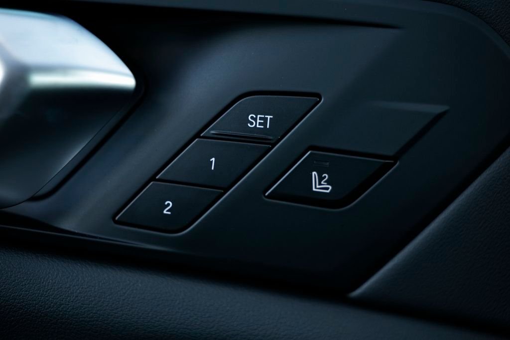 2026 BMW X5 50e - Photo 18