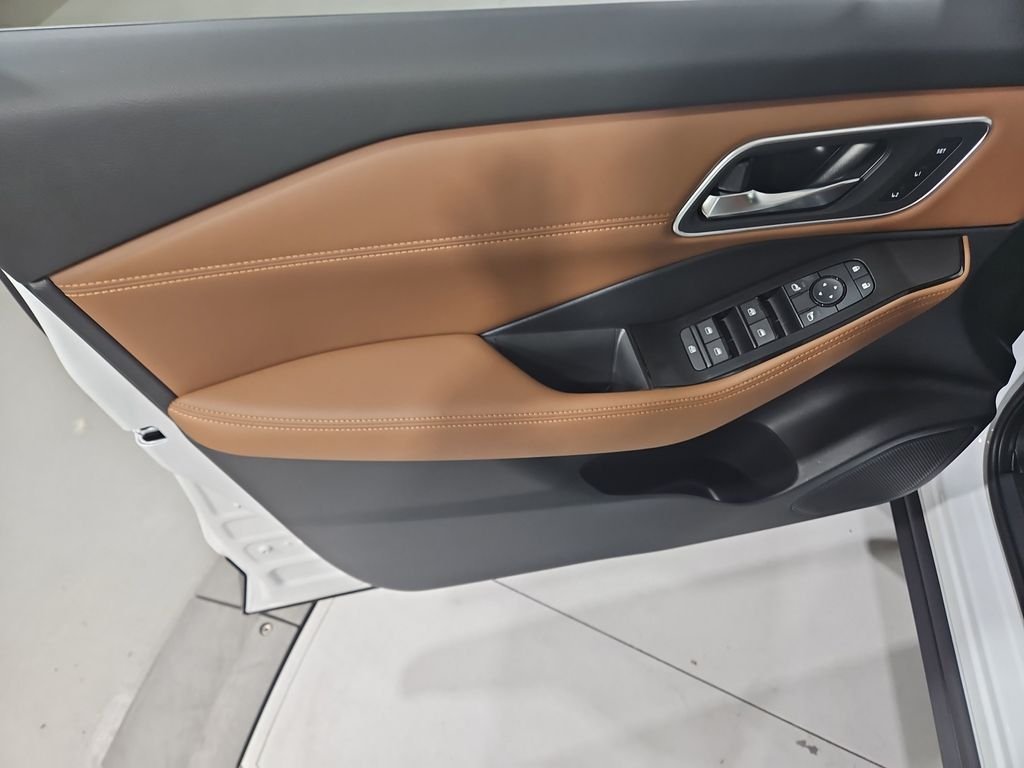 2026 Nissan Rogue Platinum - Photo 11