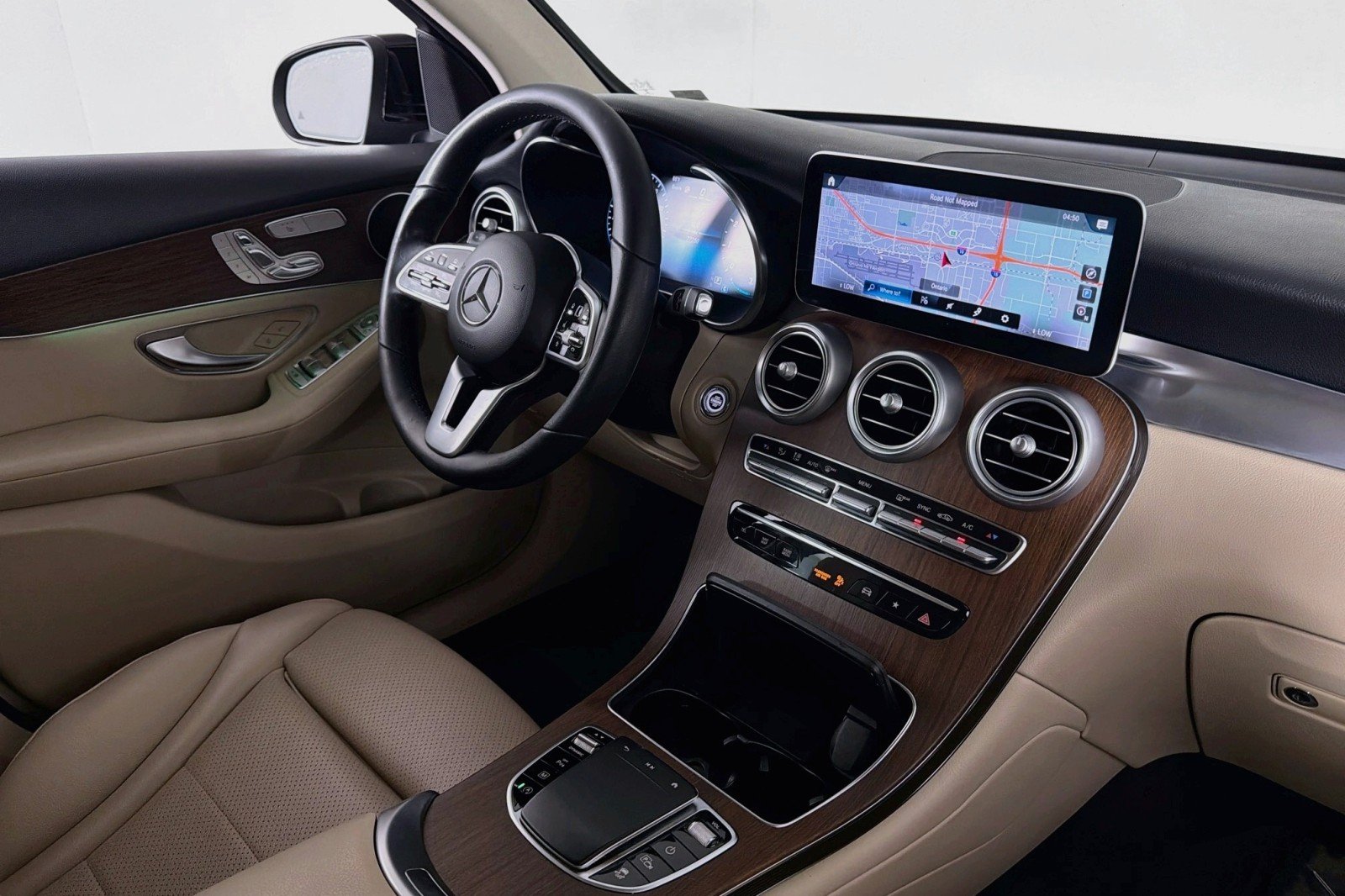 Used 2022 Black Mercedes-Benz 300 image 15