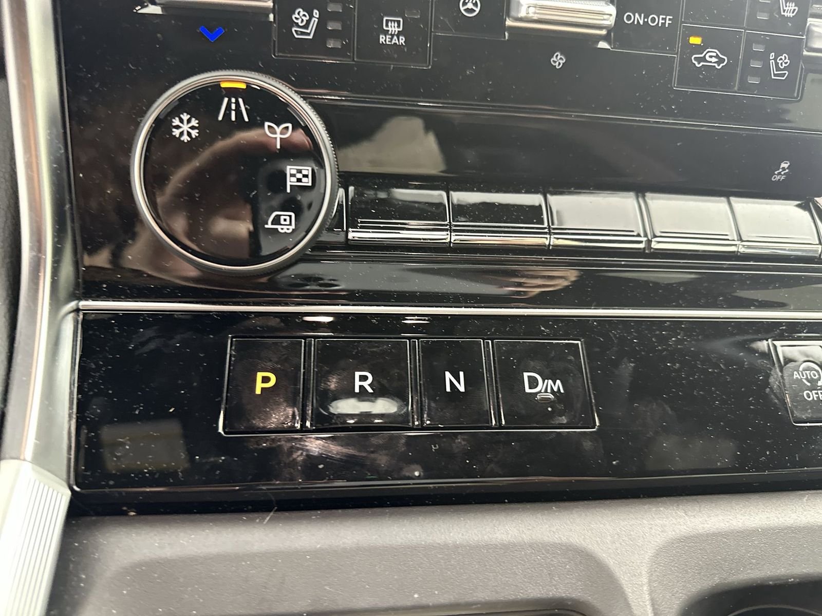 2025 Nissan Armada Platinum - Photo 20