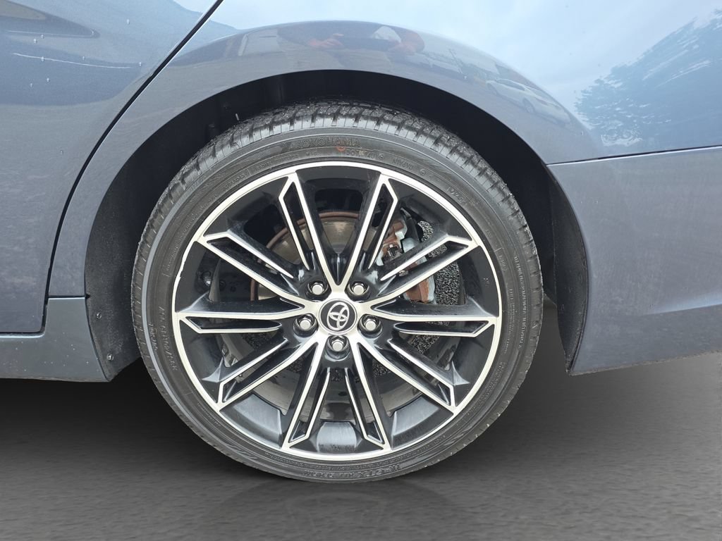 Used 2020 Gray Toyota Touring image 5