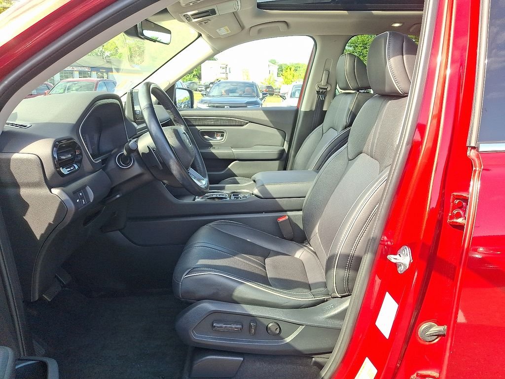 Used 2023 Radiant Red Metallic II Honda Elite image 14
