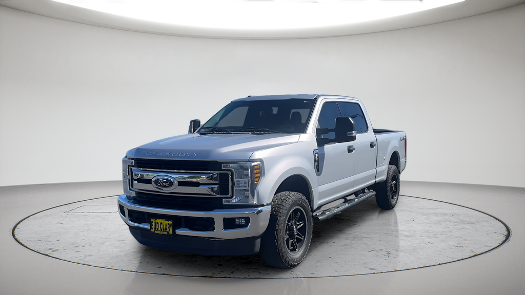 Used 2018 Silver Ford XLT image 2