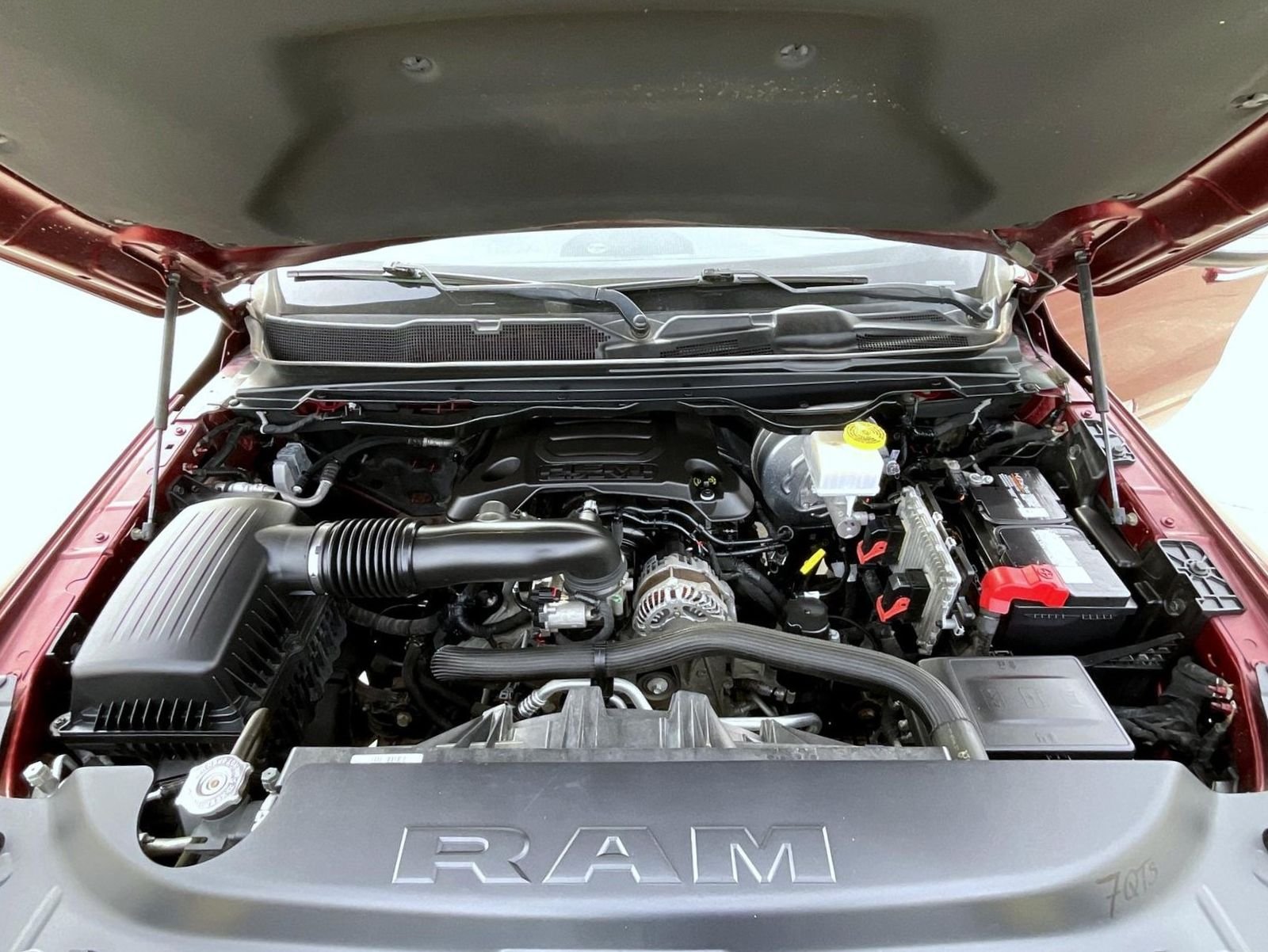 Used 2019 Red Ram Laramie image 25