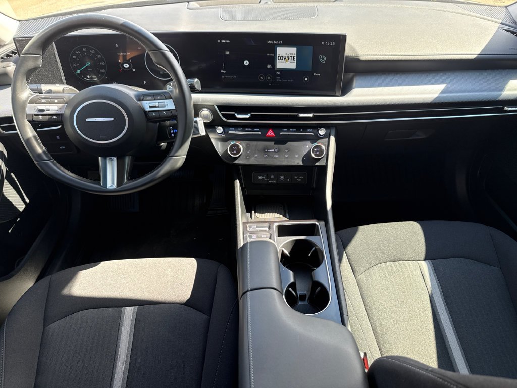 Used 2024 Gray Hyundai SEL image 10