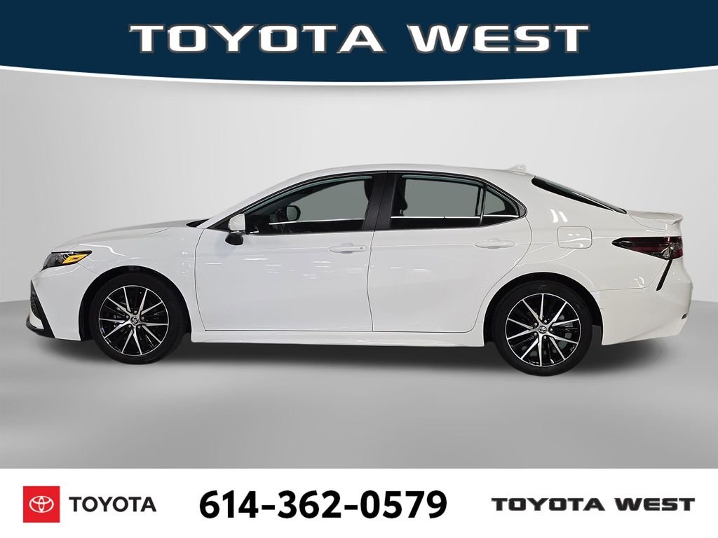 Used 2023 White Toyota SE image 10