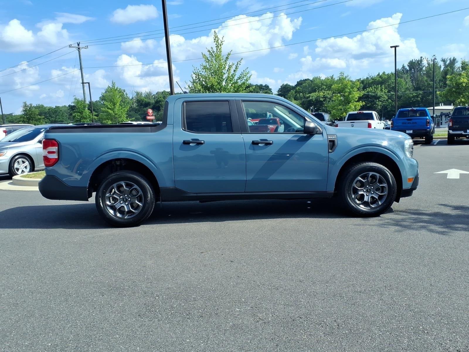 Used 2022  Ford XLT image 8