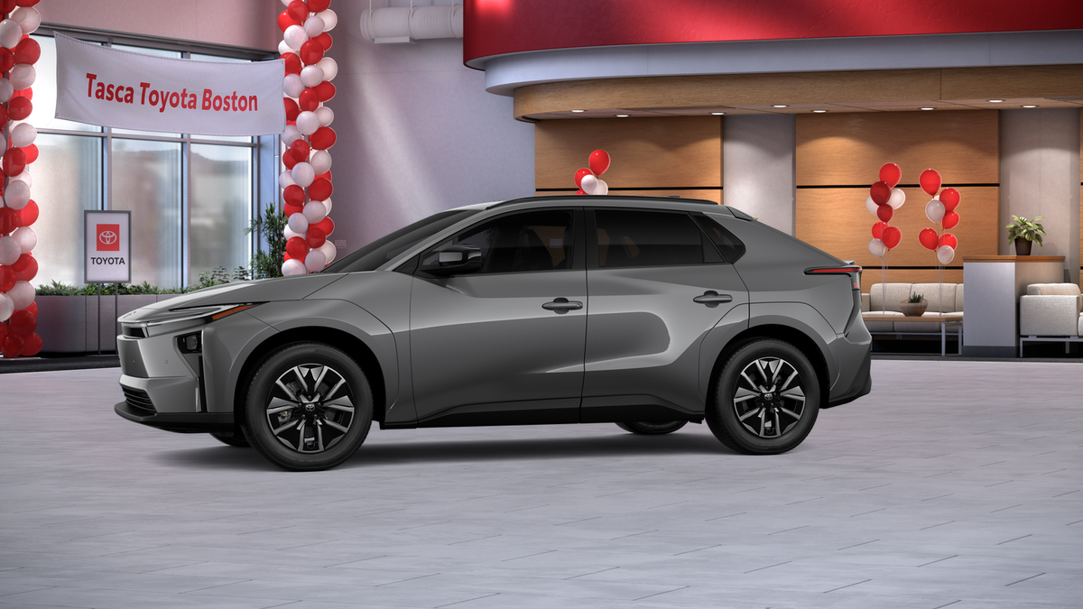 New 2026 Heavy Metal Toyota XLE image 39