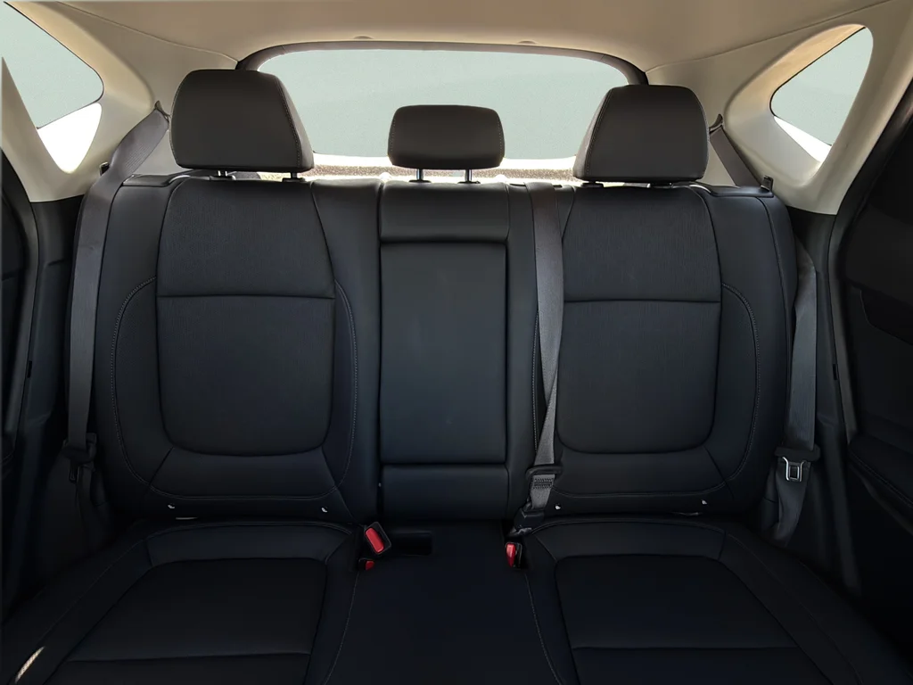 Used 2024 Snow White Pearl Kia SX image 32