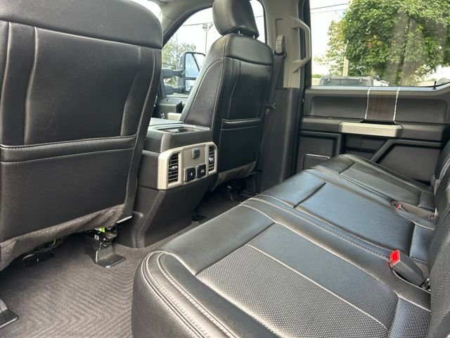 Used 2020 Black Metallic Ford Lariat image 18