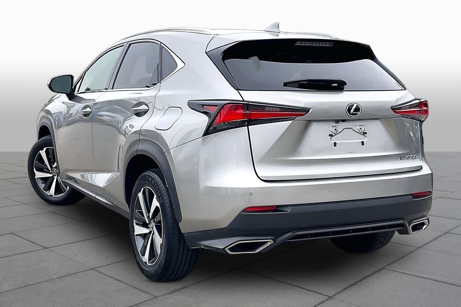 Used 2021 Atomic Silver Lexus  image 12