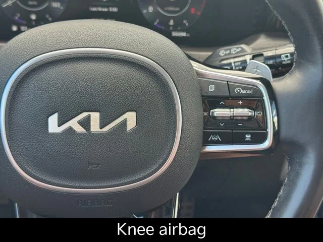 Used 2022 White Kia X-Line SX Prestige image 31