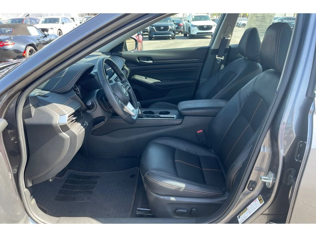 Used 2021 Gun Metallic Nissan 2.5 SR image 11