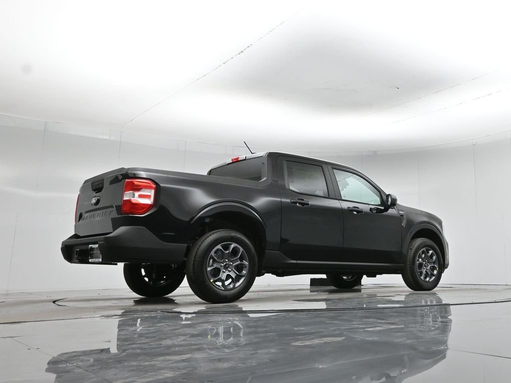 New 2026 Shadow Black Ford XLT image 46