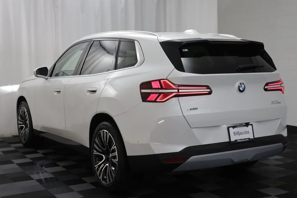 New 2026 MINERAL WHITE BMW 30 xDrive image 15