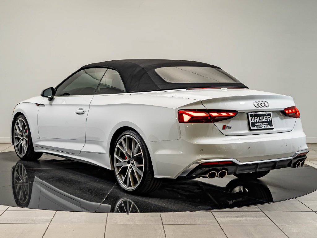 Used 2024 Glacier White Metallic/Black Roof Audi 3.0T Premium Plus image 7