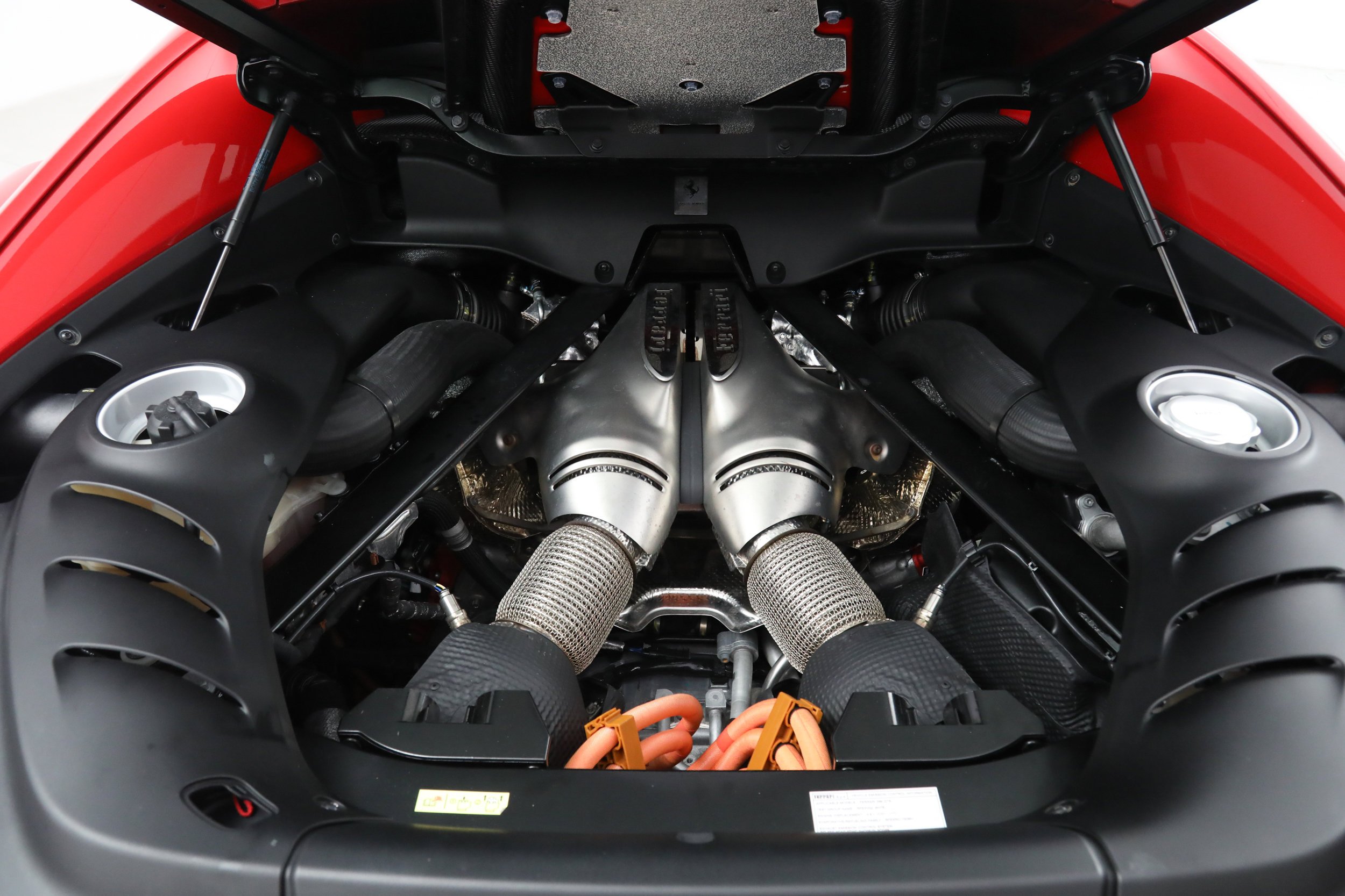 Used 2024 Red Ferrari  image 33