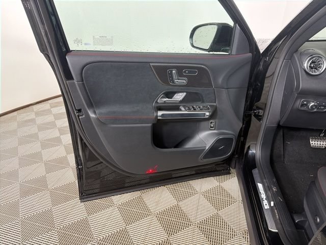 2026 Mercedes-Benz GLB AMG GLB 35 - Photo 25
