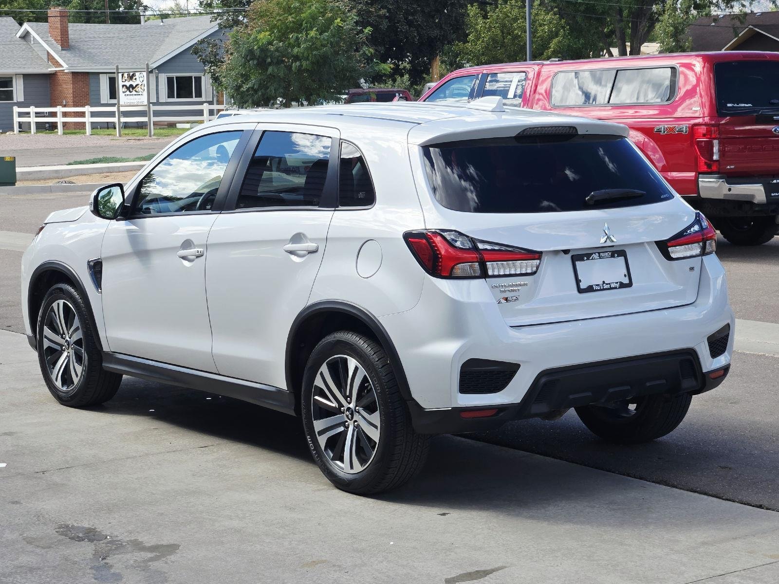 Used 2024 White Diamond Mitsubishi ES image 7
