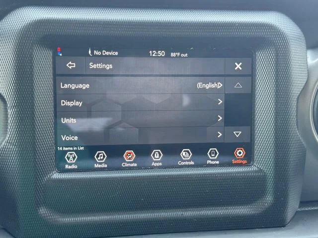 Certified Used 2022  Jeep Sport image 30