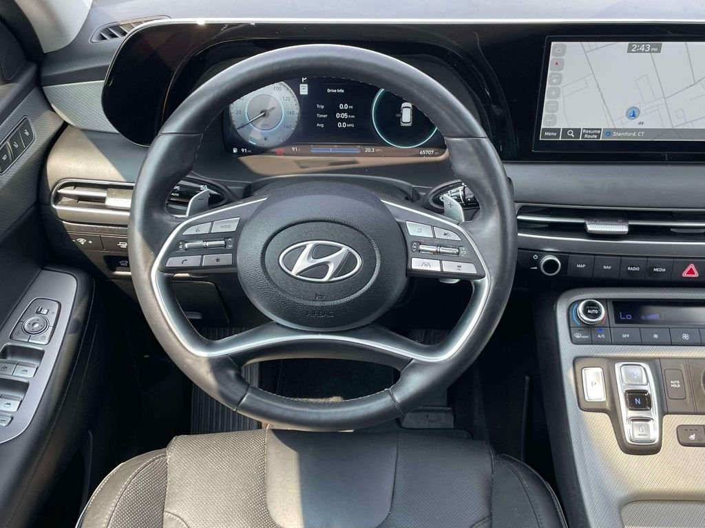 Certified Used 2025 Black Hyundai SEL Premium image 14