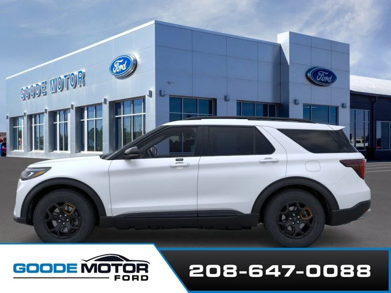 New 2026 Star White Metallic Tri-Coat Ford Tremor® image 3