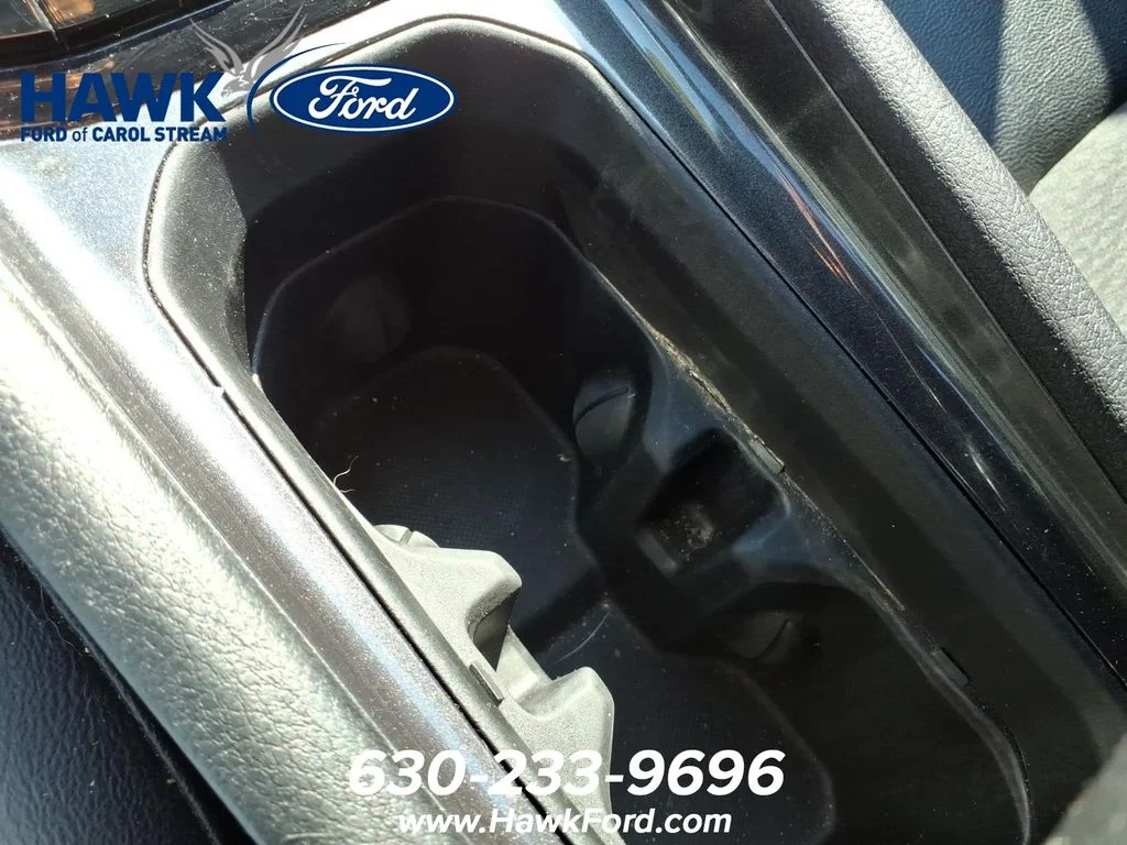 Used 2024 White Jeep Latitude image 18