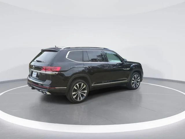 Used 2023 Black Volkswagen 3.6L V6 SEL Premium R-Line image 8