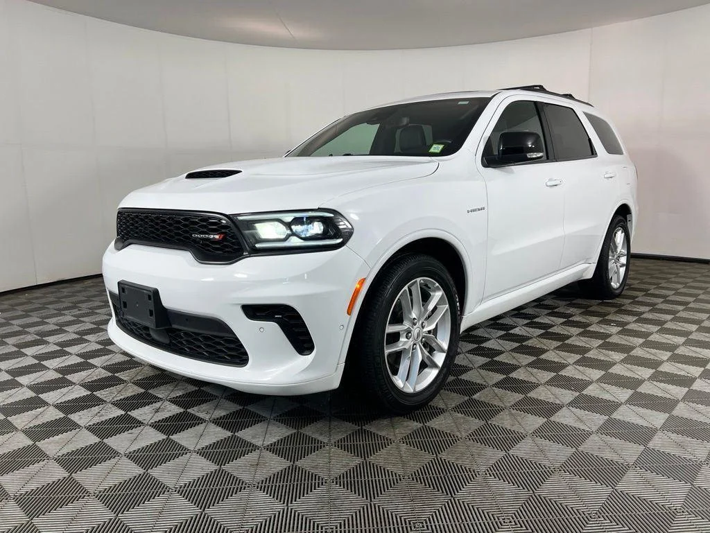 Used 2025 White Knuckle Clearcoat Dodge R/T Plus image 14
