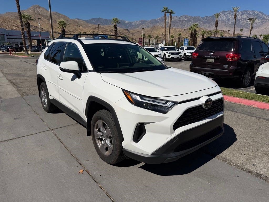 Used 2025 White Toyota Hybrid XLE image 3