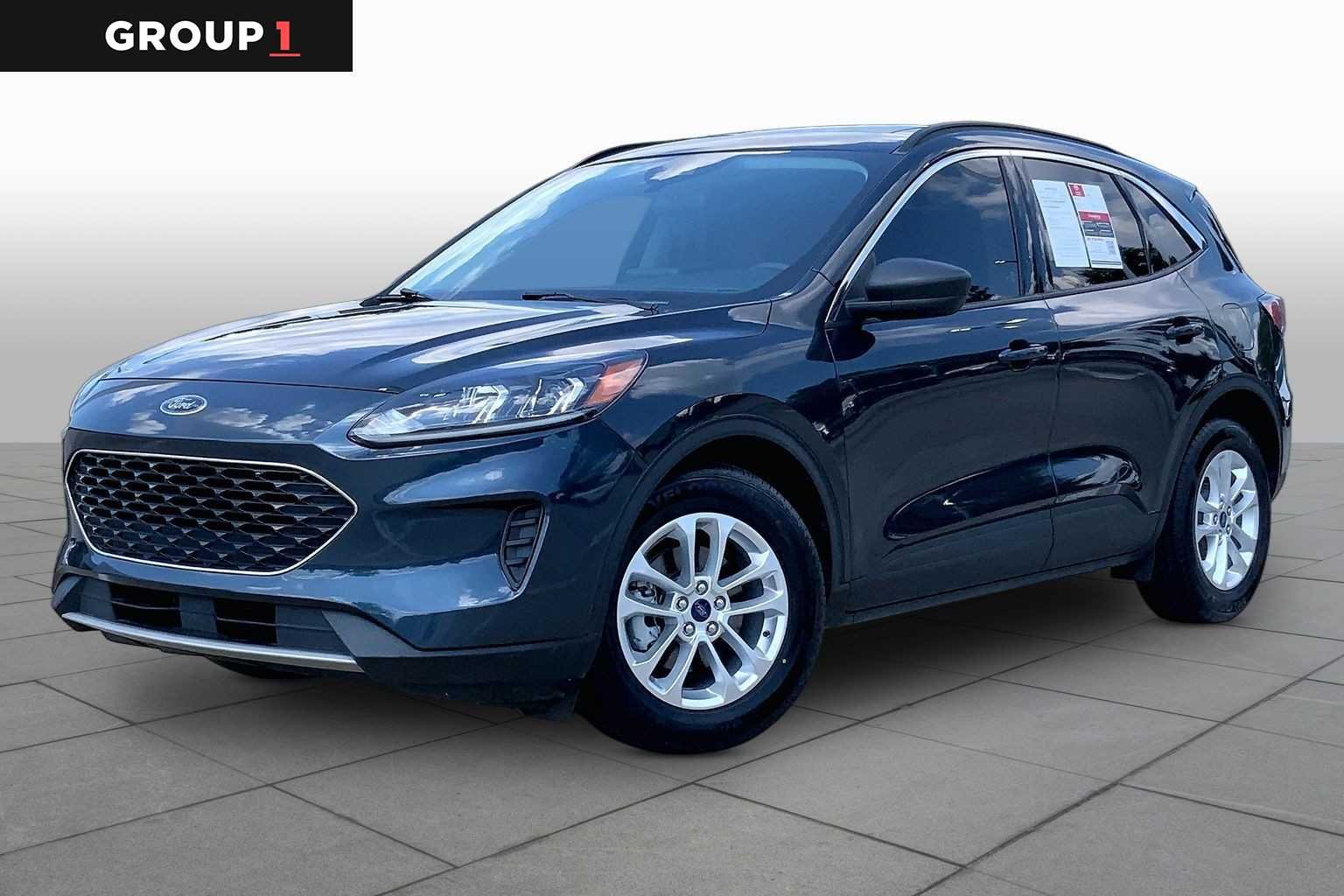 Pre-Owned 2022 Ford Escape SE