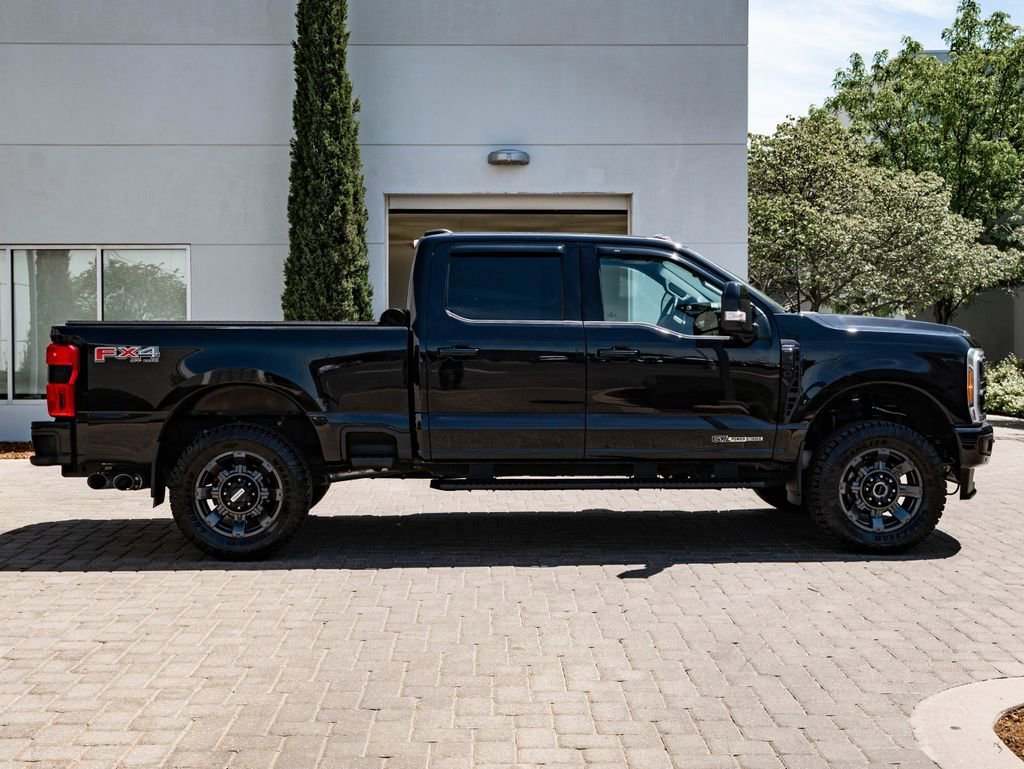 Used 2023 Agate Black Metallic Ford LARIAT image 11