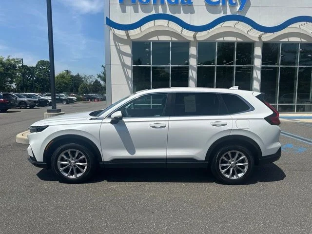 Certified Used 2024 Platinum White Pearl Honda EX image 5