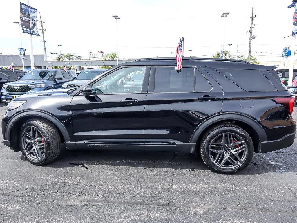 Used 2026 Agate Black Metallic Ford ST image 5