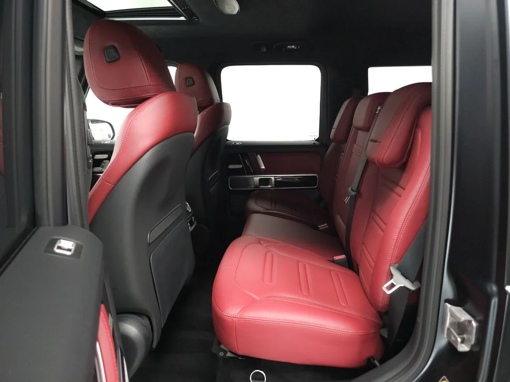Certified Used 2025 Black Mercedes-Benz G 580 image 28