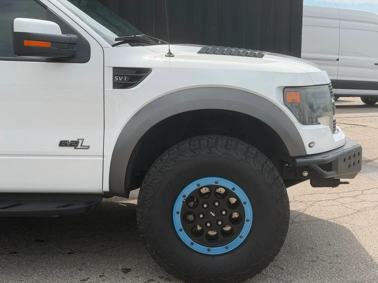 Used 2013 White Ford SVT Raptor image 4