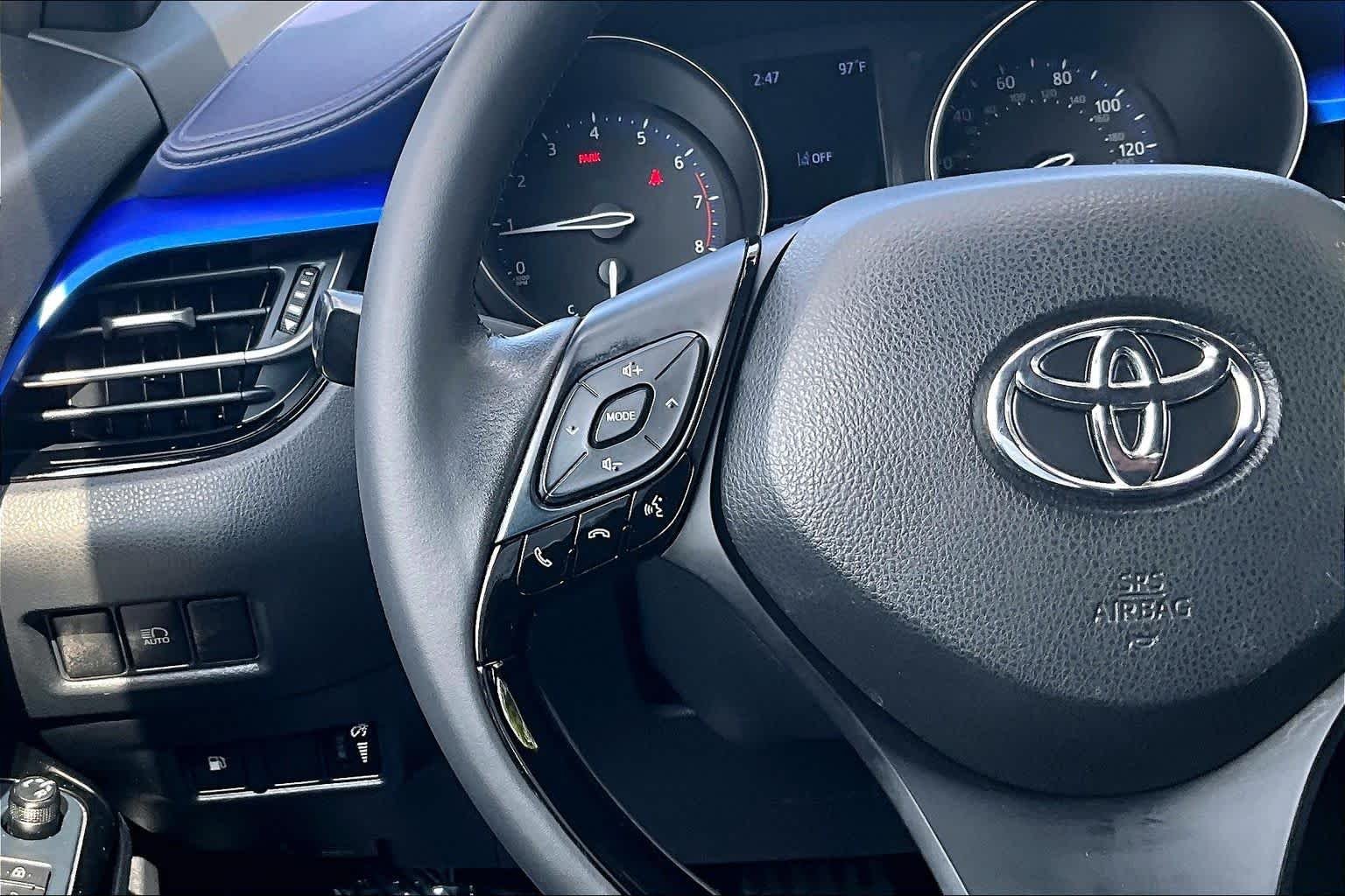 Used 2020 Silver Knockout Metallic Toyota XLE image 23