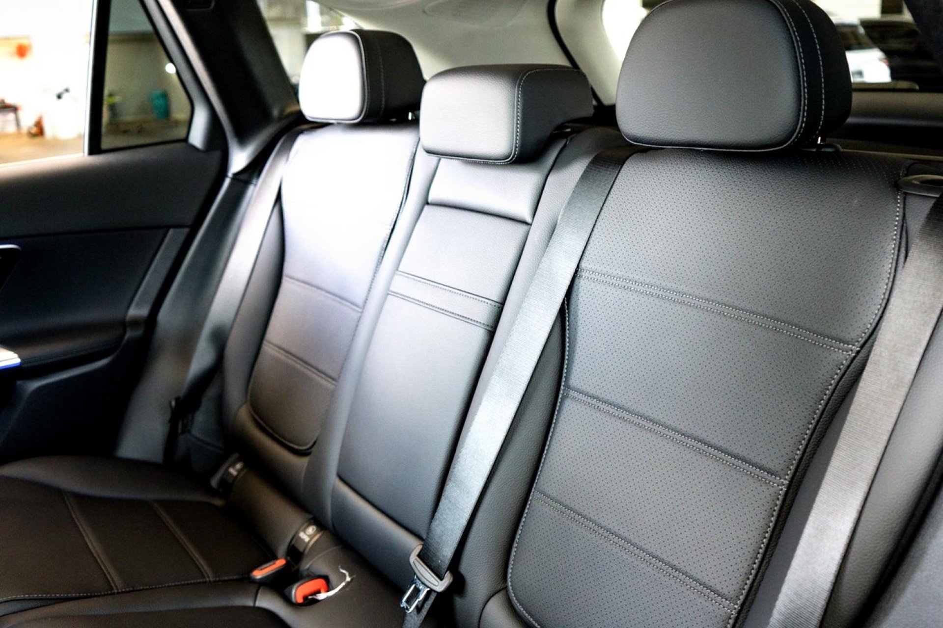 2025 Mercedes-Benz GLC Base - Photo 23
