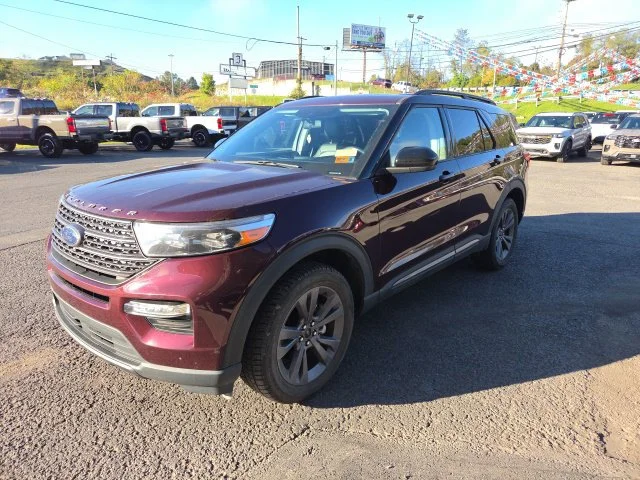 Certified Used 2022 Burgundy Velvet Tinted Clearcoat Ford XLT image 36